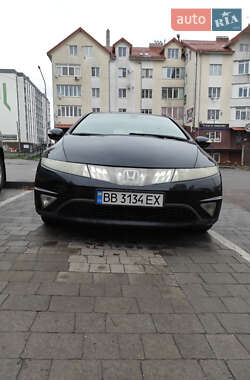 Хетчбек Honda Civic 2006 в 