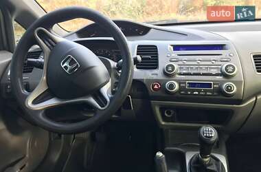 Седан Honda Civic 2008 в Днепре