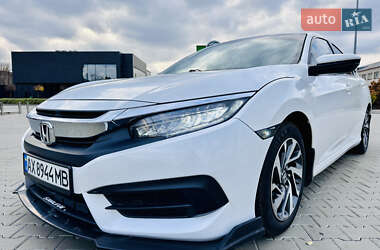 Седан Honda Civic 2016 в Киеве