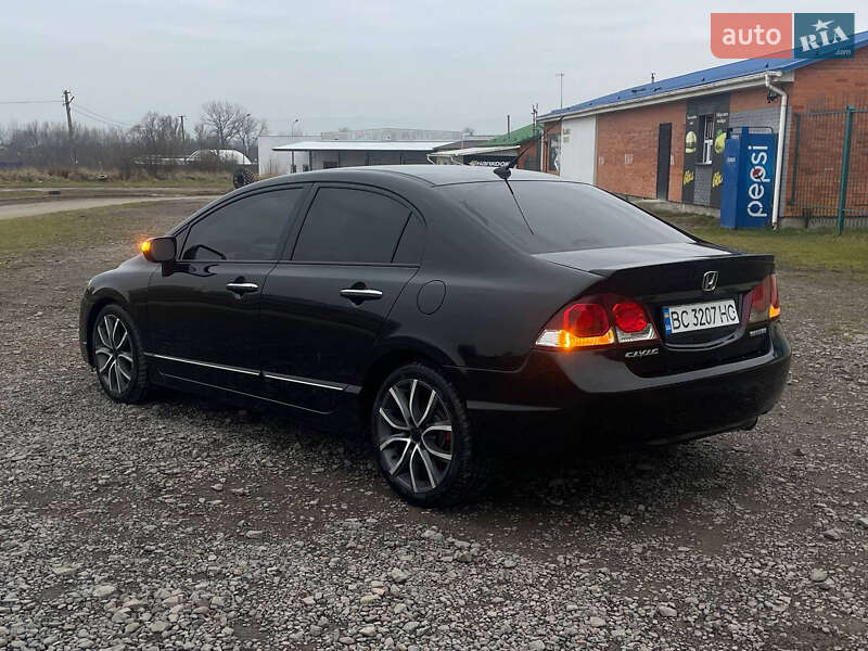 Седан Honda Civic 2009 в Львове