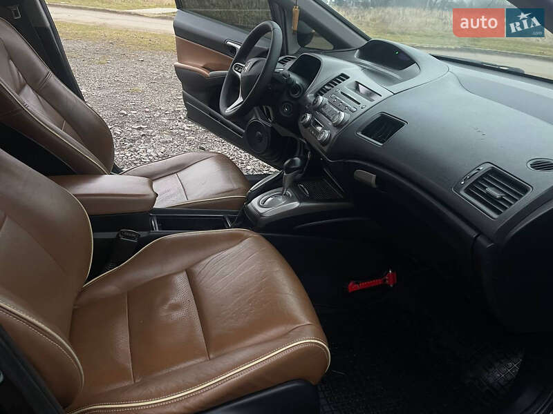 Седан Honda Civic 2009 в Львове