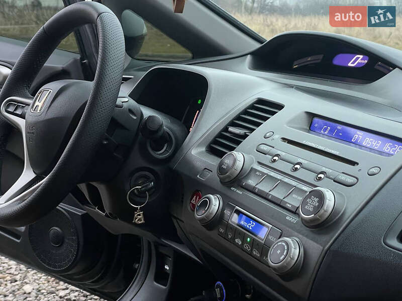 Седан Honda Civic 2009 в Львове