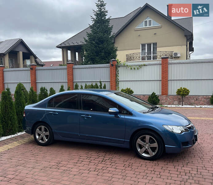 Седан Honda Civic 2007 в Киеве