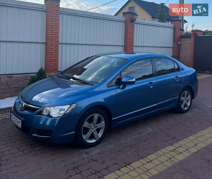 Седан Honda Civic 2007 в Киеве