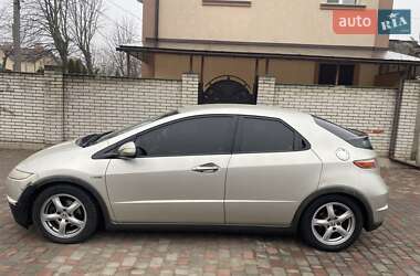 Хэтчбек Honda Civic 2006 в Житомире