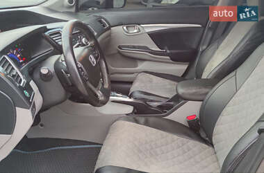 Седан Honda Civic 2013 в Днепре