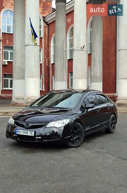 Седан Honda Civic 2006 в Кривом Роге