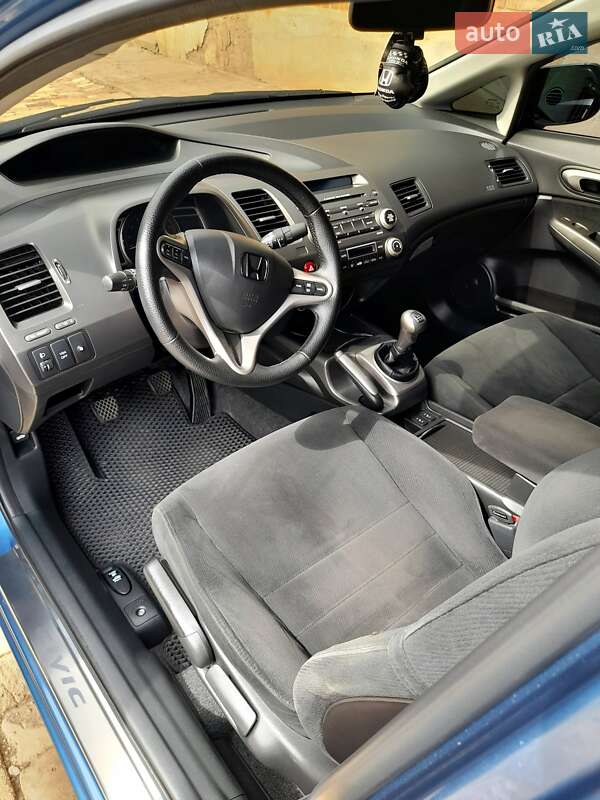 Седан Honda Civic 2008 в Вознесенську