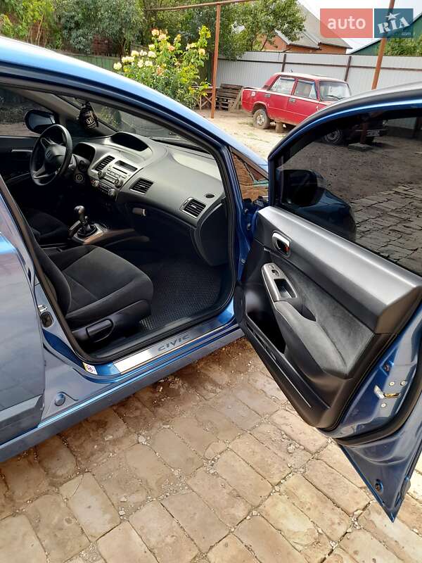 Седан Honda Civic 2008 в Вознесенську