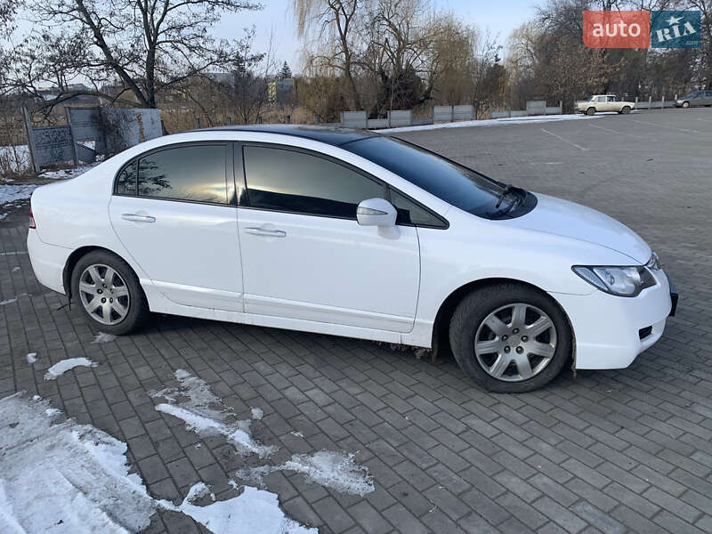 Седан Honda Civic 2007 в Апостоловому