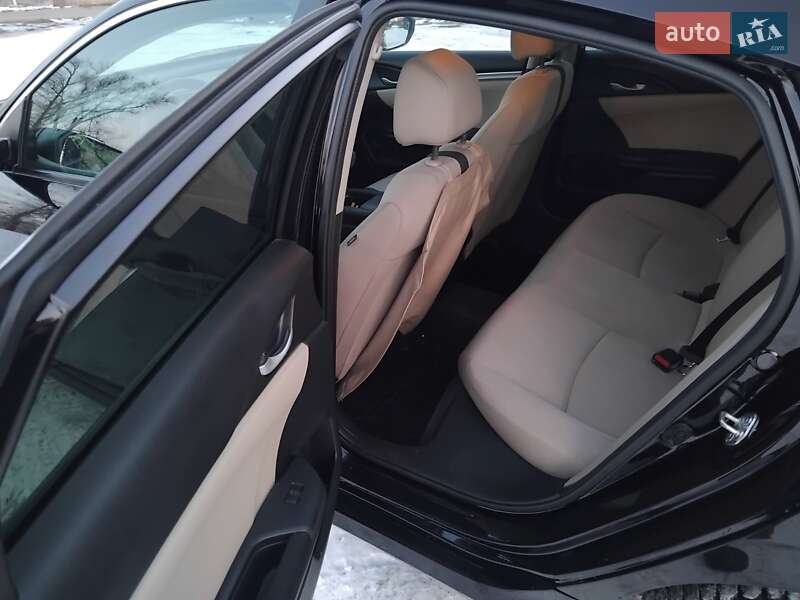 Седан Honda Civic 2016 в Кременчуці