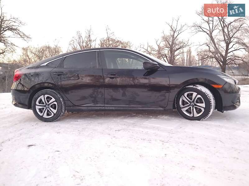 Седан Honda Civic 2016 в Кременчуці