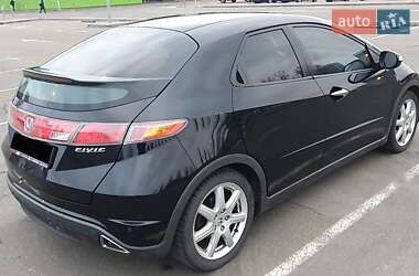 Хэтчбек Honda Civic 2008 в Киеве