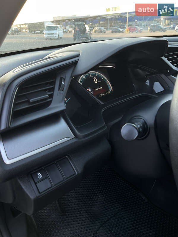 Седан Honda Civic 2018 в Львові