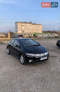 Хэтчбек Honda Civic 2006 в Мироновке