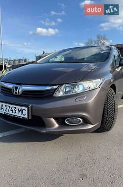 Седан Honda Civic 2012 в Киеве