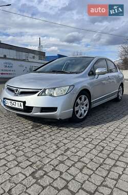 Седан Honda Civic 2007 в Полтаве