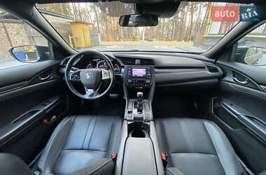 Хэтчбек Honda Civic 2019 в 