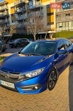 Седан Honda Civic 2016 в 