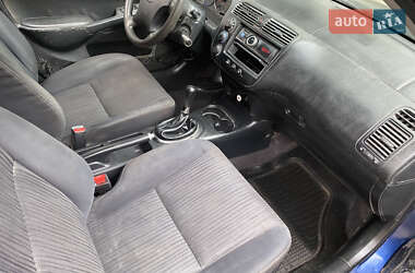 Седан Honda Civic 2004 в 