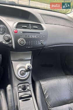 Хэтчбек Honda Civic 2008 в 