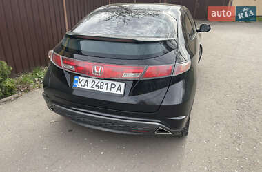 Хетчбек Honda Civic 2007 в 