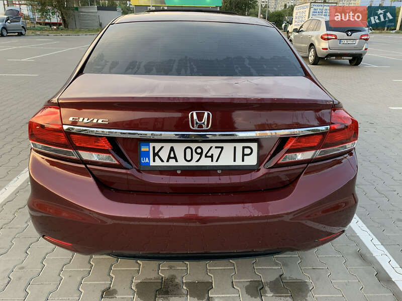 Седан Honda Civic 2013 в Киеве