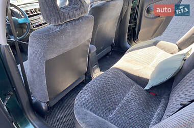 Седан Honda Civic 2000 в 