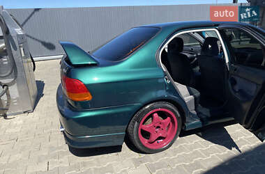 Седан Honda Civic 2000 в 