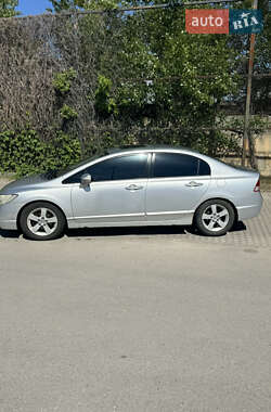 Хэтчбек Honda Civic 2007 в 