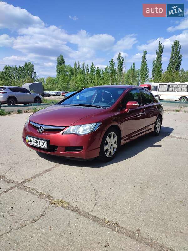 Седан Honda Civic 2007 в 