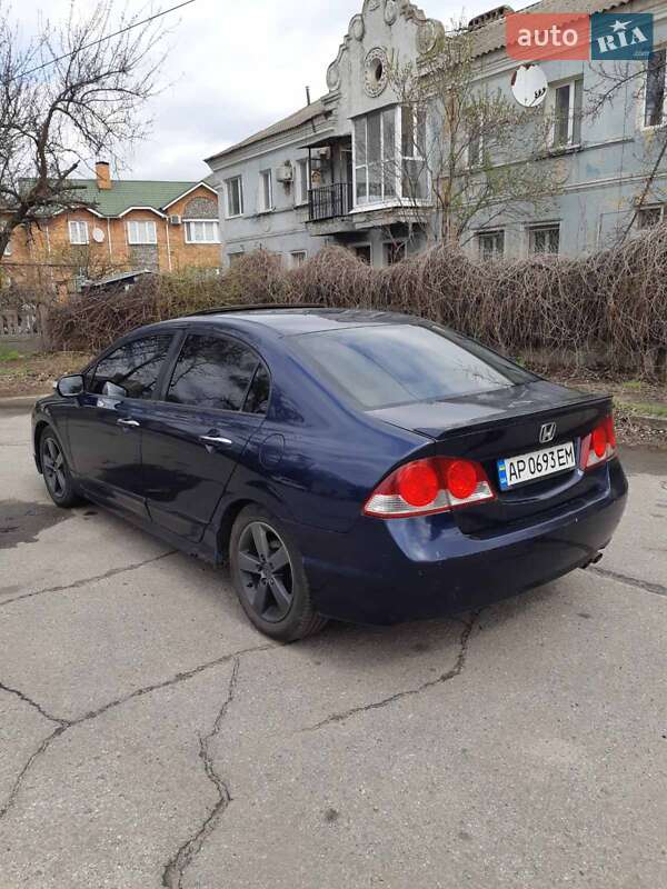Седан Honda Civic 2007 в Запорожье