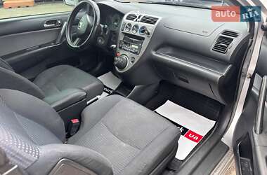 Хетчбек Honda Civic 2002 в 