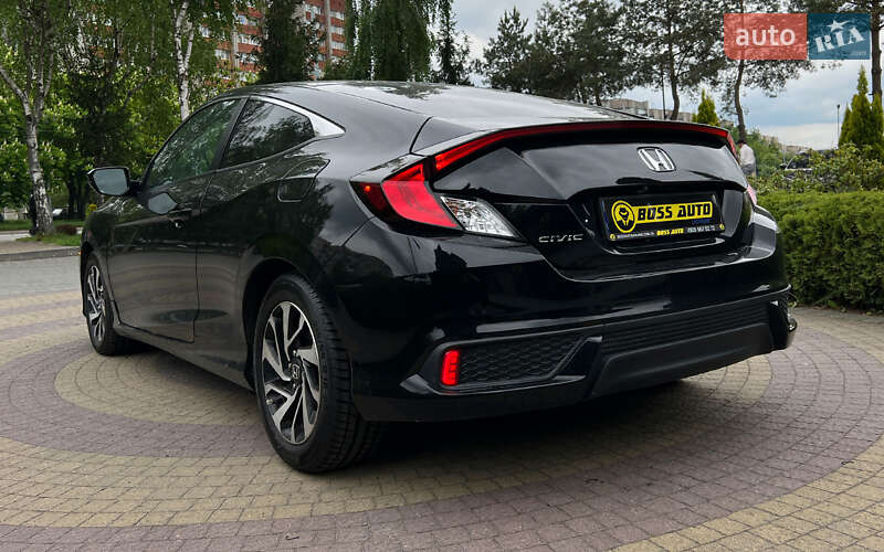 Купе Honda Civic 2016 в Львове