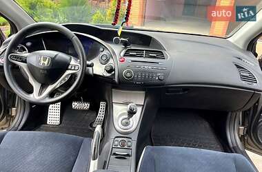 Хэтчбек Honda Civic 2007 в 