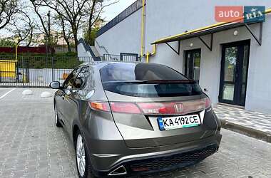 Хэтчбек Honda Civic 2007 в 