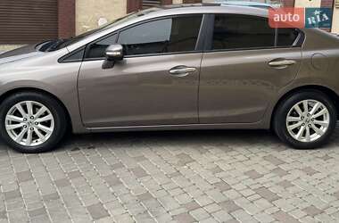Седан Honda Civic 2012 в 