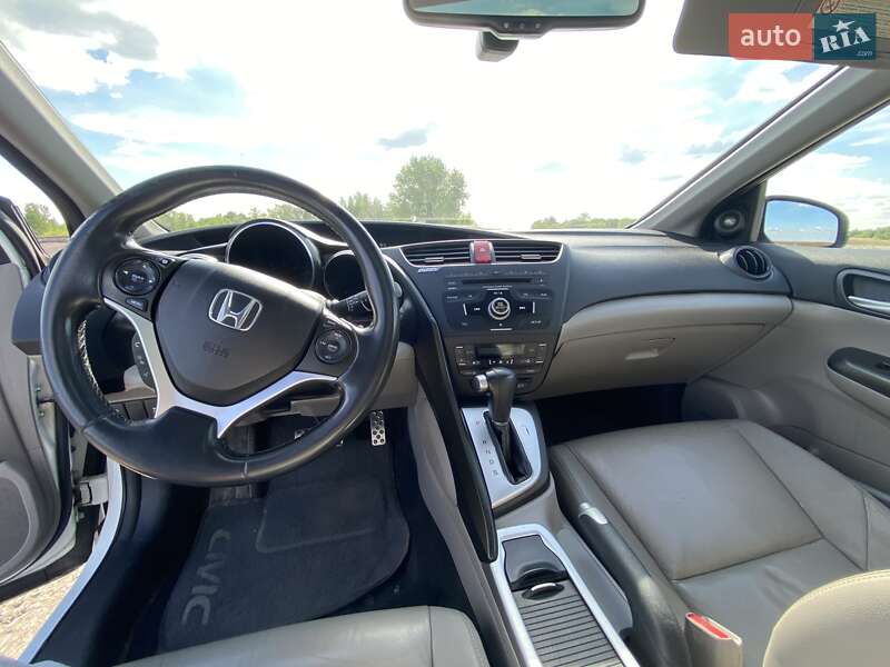 Хэтчбек Honda Civic 2012 в Каневе