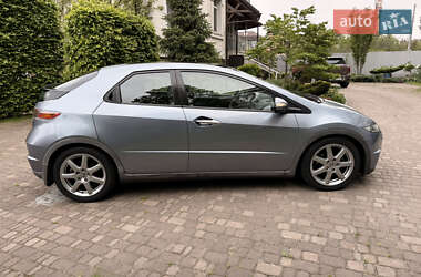 Хетчбек Honda Civic 2006 в 
