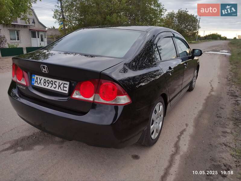 Седан Honda Civic 2007 в Первомайську