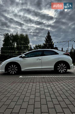 Хэтчбек Honda Civic 2014 в 