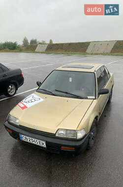 Седан Honda Civic 1988 в Чернигове