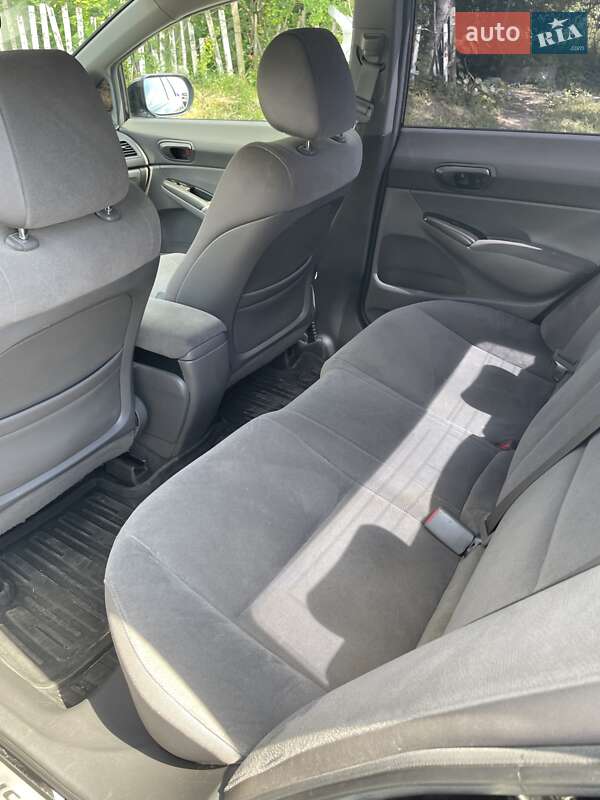 Седан Honda Civic 2007 в Мукачевому