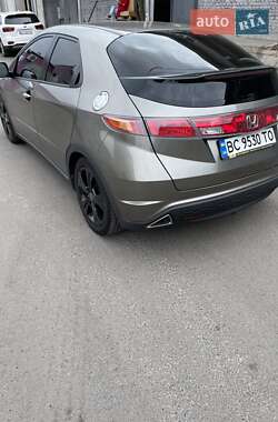 Хэтчбек Honda Civic 2007 в 