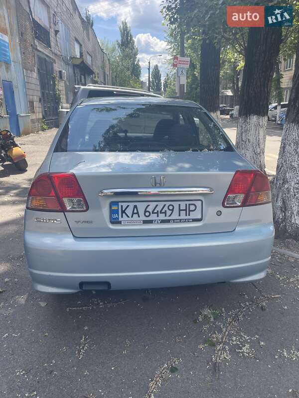 Седан Honda Civic 2004 в Києві