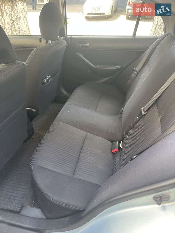 Седан Honda Civic 2004 в Києві
