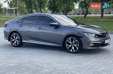 Седан Honda Civic 2018 в Тульчине