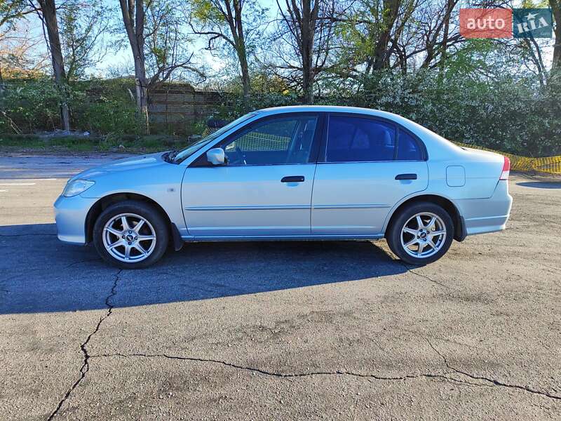 Седан Honda Civic 2004 в Запоріжжі