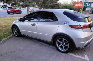 Хэтчбек Honda Civic 2006 в Черноморске