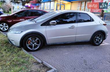 Хетчбек Honda Civic 2006 в 